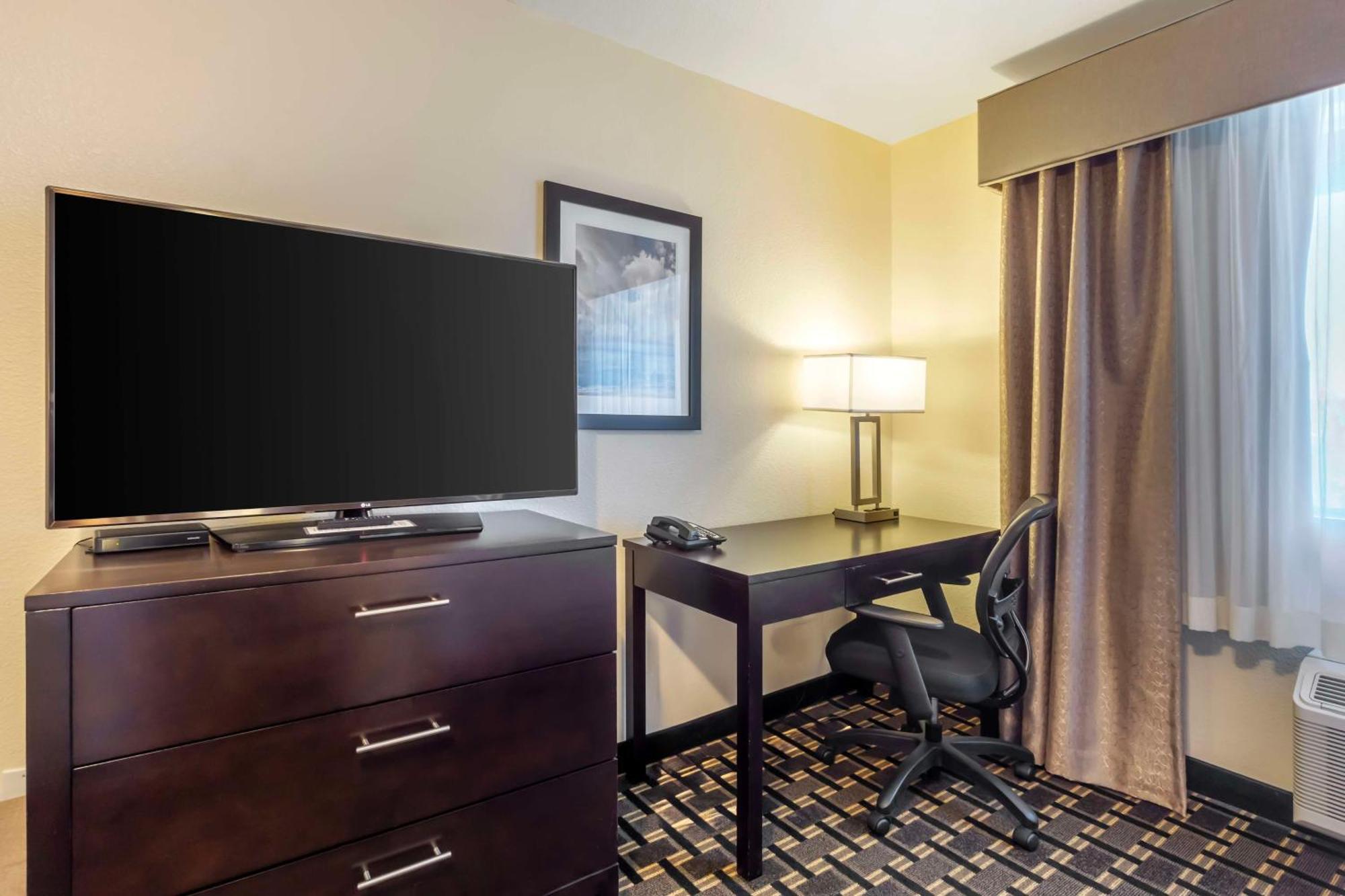 Best Western Plus Edmonds Harbor Inn Eksteriør bilde