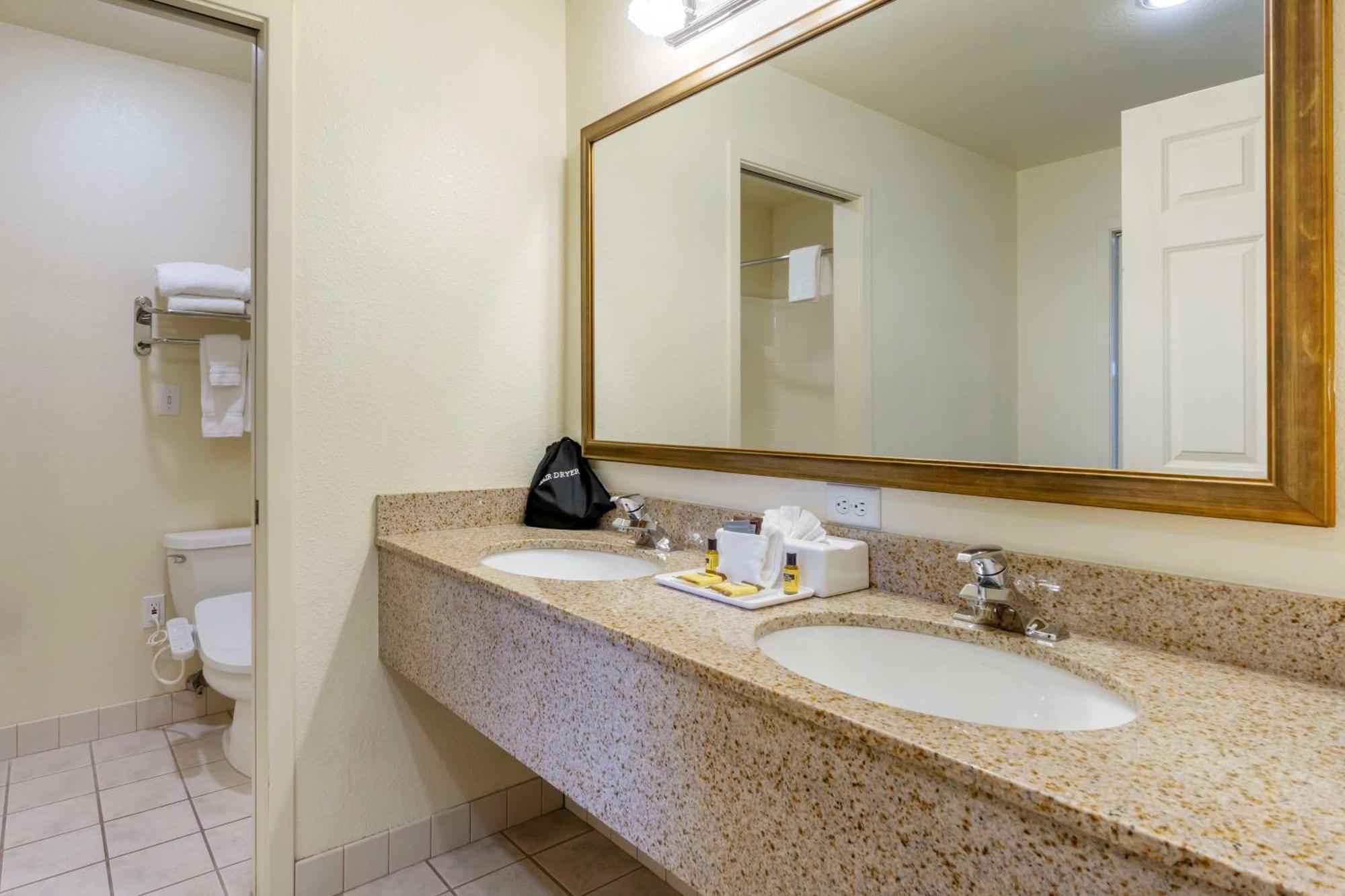 Best Western Plus Edmonds Harbor Inn Eksteriør bilde