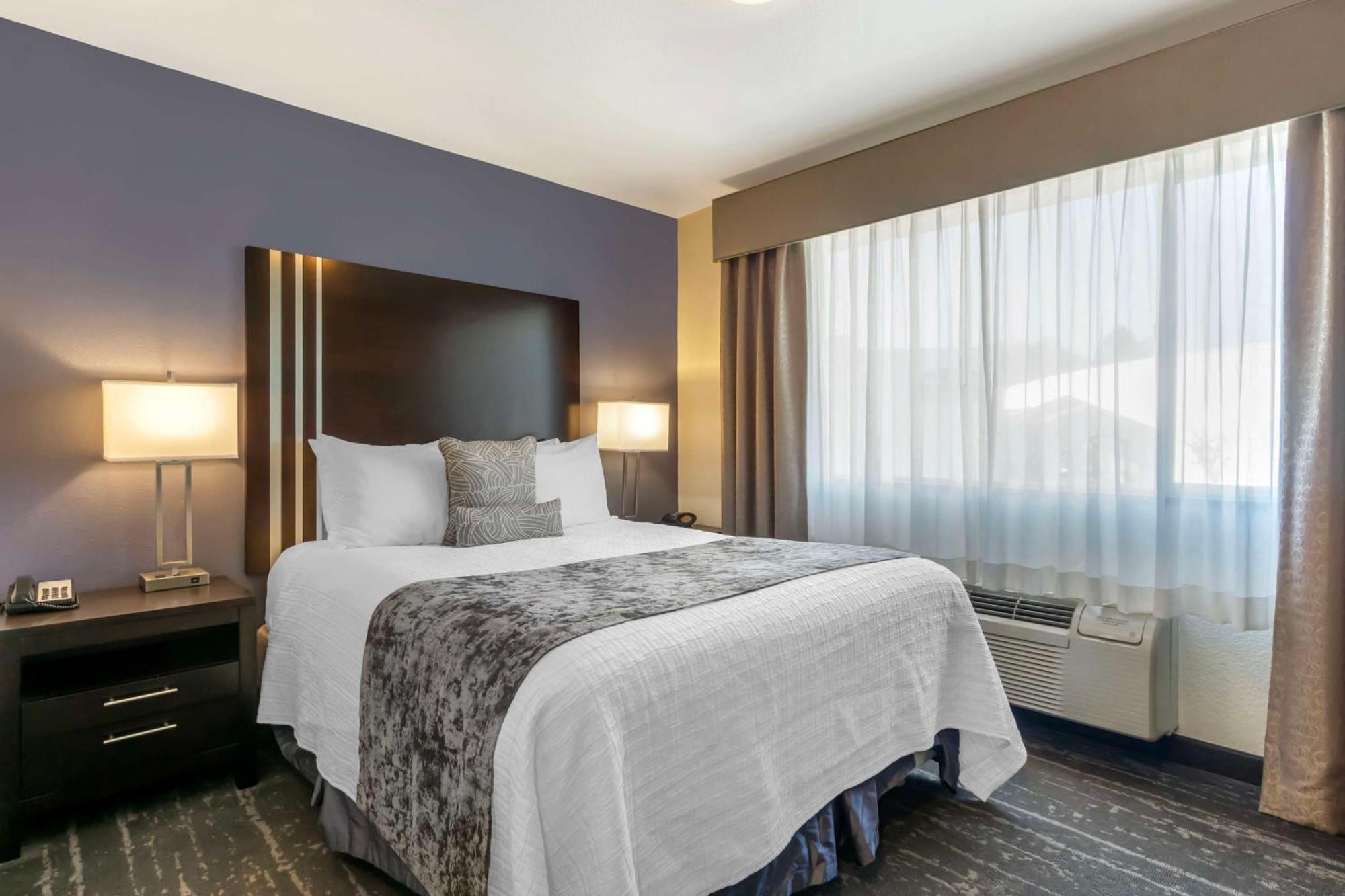 Best Western Plus Edmonds Harbor Inn Eksteriør bilde